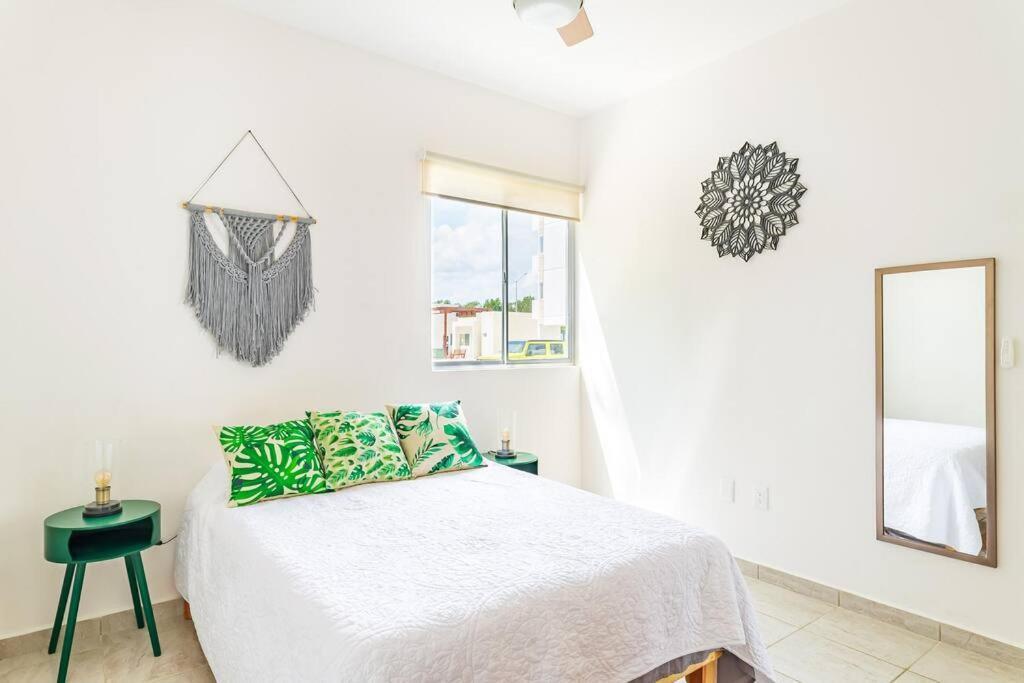 Lovely Cozy Apt W/Pool 2 Bedrooms. Great Location! プエルト・モレロス エクステリア 写真