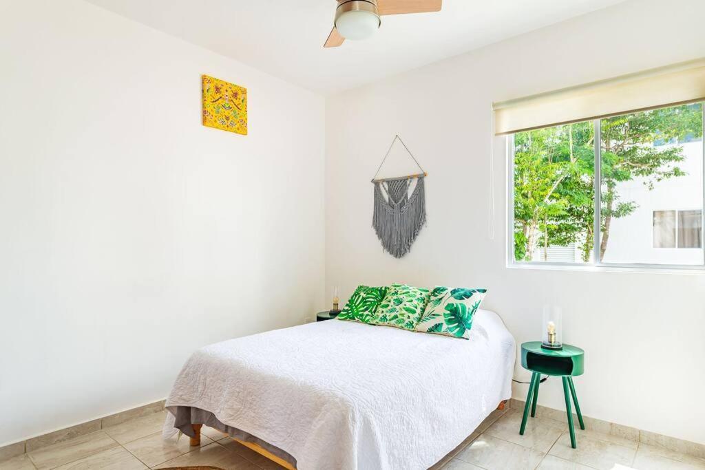 Lovely Cozy Apt W/Pool 2 Bedrooms. Great Location! プエルト・モレロス エクステリア 写真