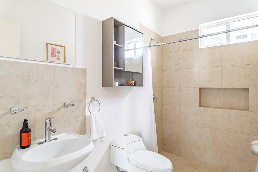 Lovely Cozy Apt W/Pool 2 Bedrooms. Great Location! プエルト・モレロス エクステリア 写真