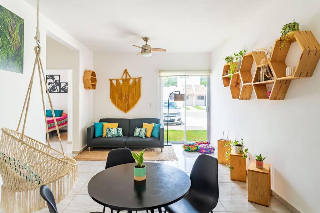 Lovely Cozy Apt W/Pool 2 Bedrooms. Great Location! プエルト・モレロス エクステリア 写真