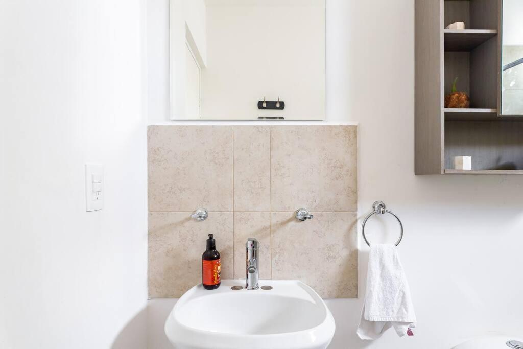 Lovely Cozy Apt W/Pool 2 Bedrooms. Great Location! プエルト・モレロス エクステリア 写真