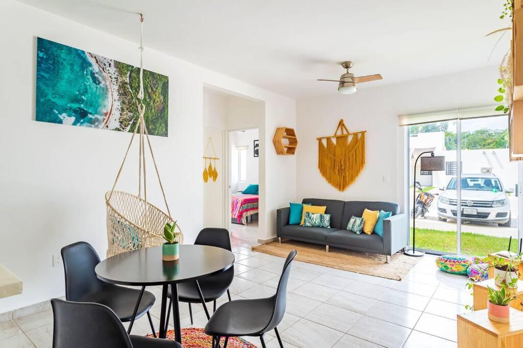 Lovely Cozy Apt W/Pool 2 Bedrooms. Great Location! プエルト・モレロス エクステリア 写真